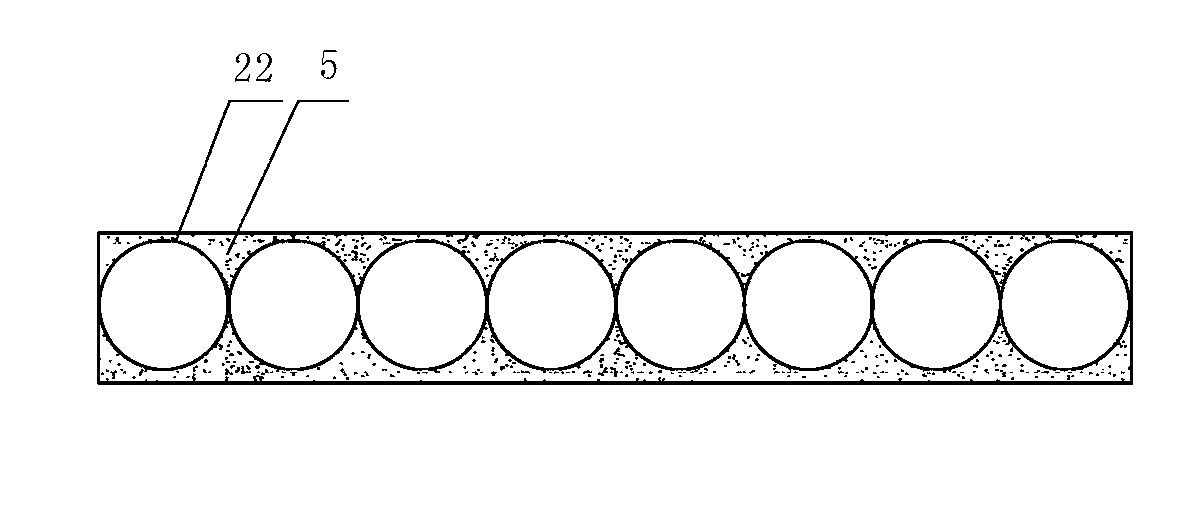 Device for producing large-area surface discharge by utilizing water electrodes