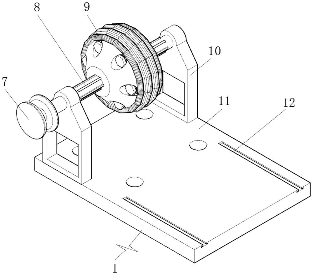 Connecting piece with rotating speed capable of being rapidly adjusted and controlled