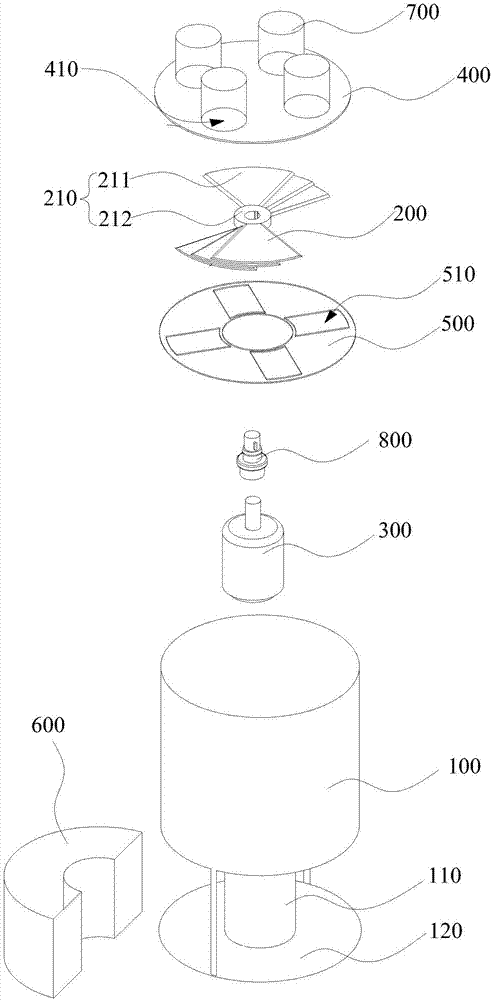 Efficient vegetable cutter capable of achieving slicing and vegetable cutting method