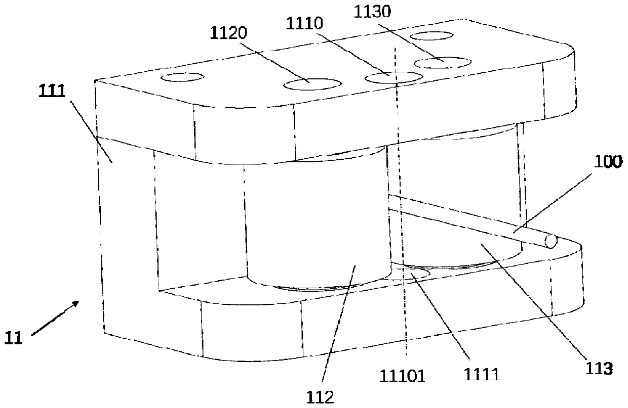 Automatic target-following driving method and device for mobile robot