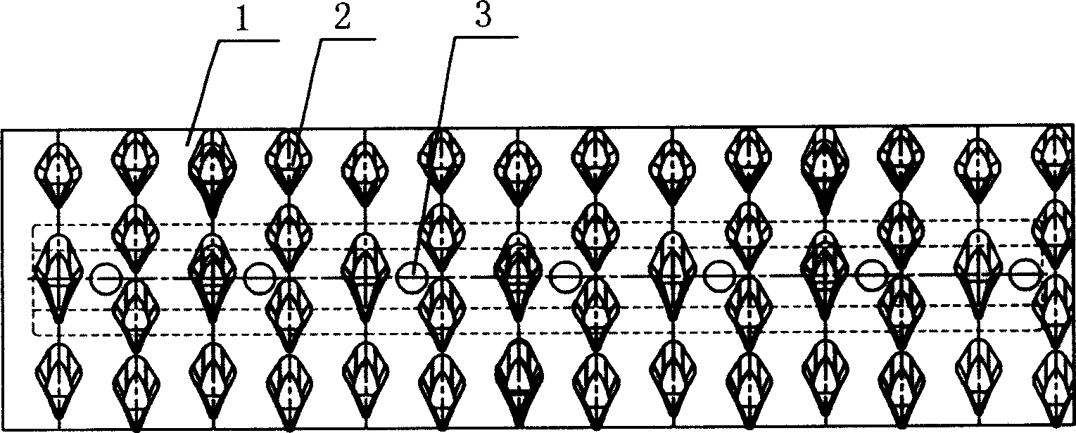 Method for pouring crusher composite tooth plate and composite tooth plate