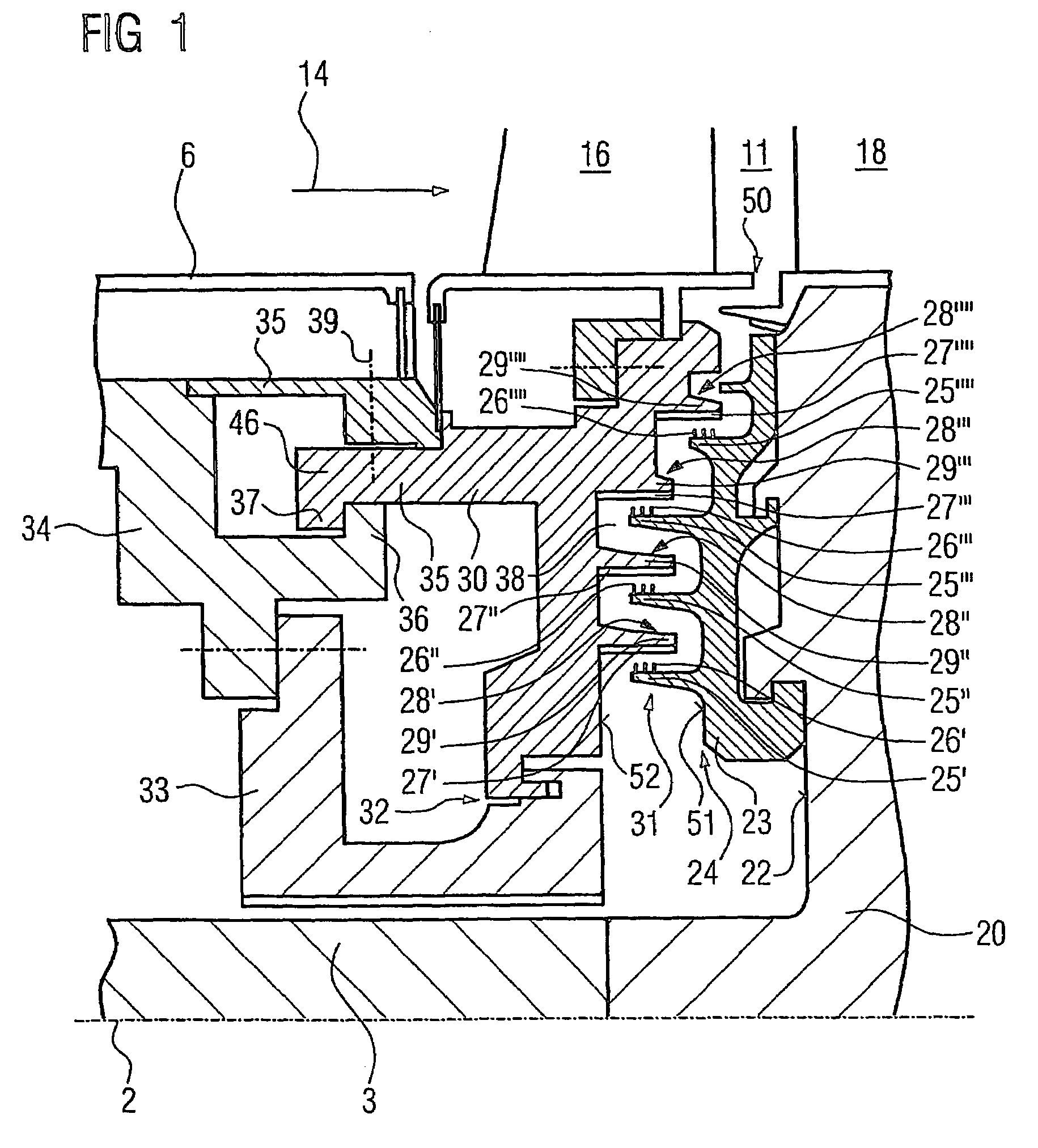 Labyrinth seal in a stationary gas turbine