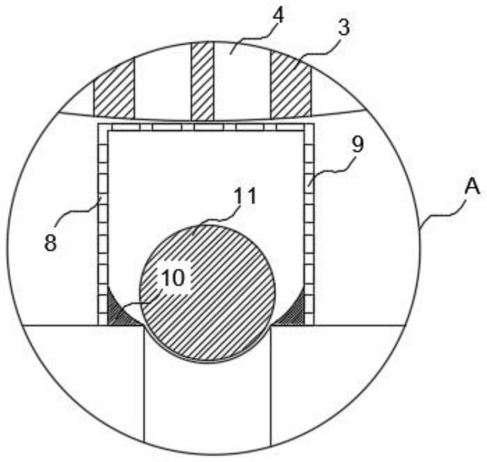 Silencing steam trap for steam pipe