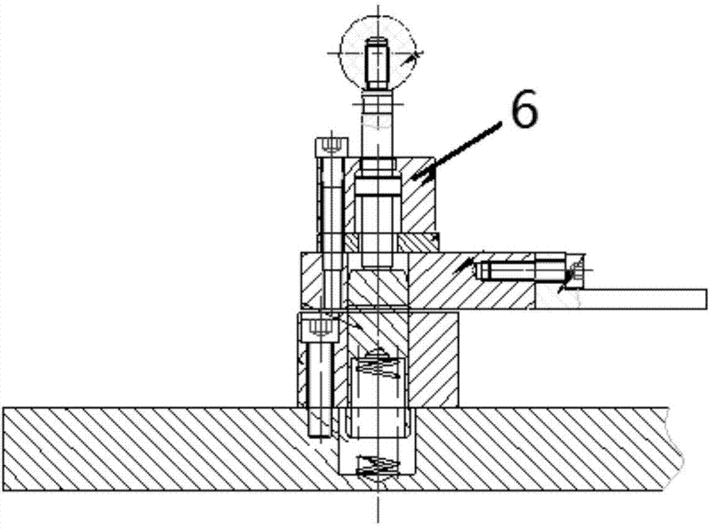 Adjustable tray applied to engine production process