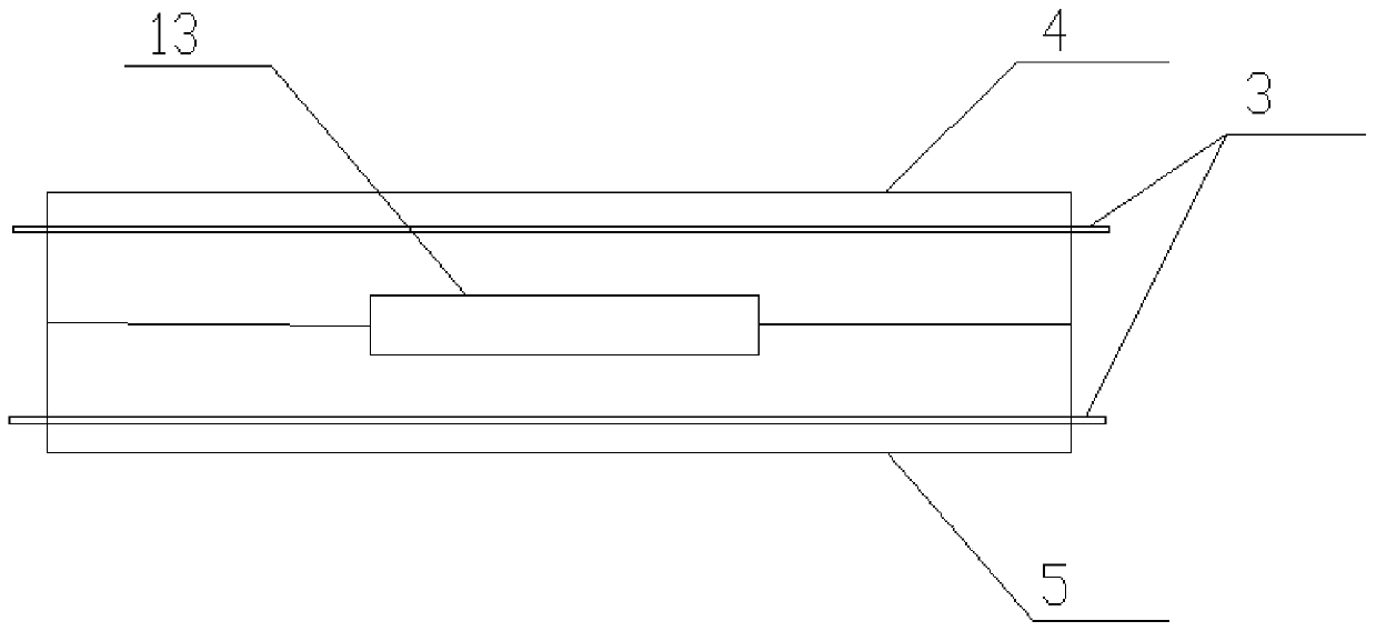 Novel tread mouth-shaped plate heating device