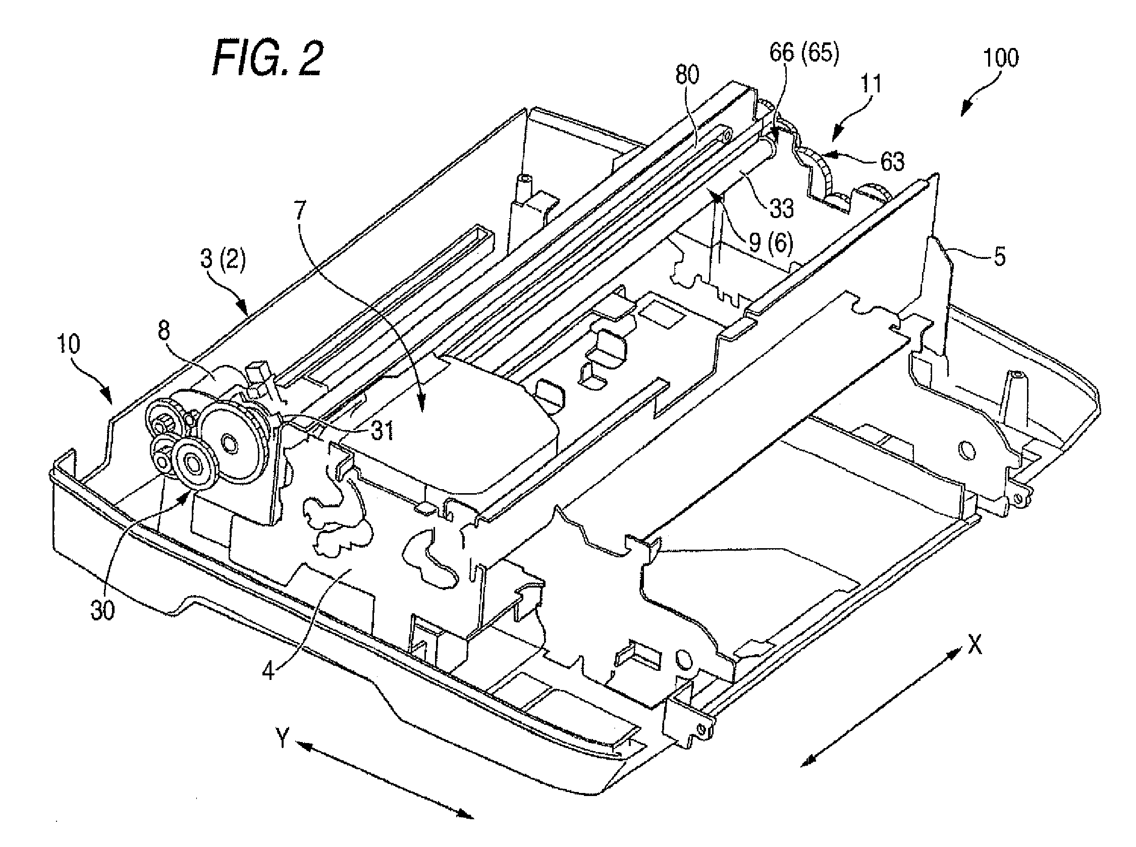 Gap adjusting device, recording apparatus and liquid ejection apparatus