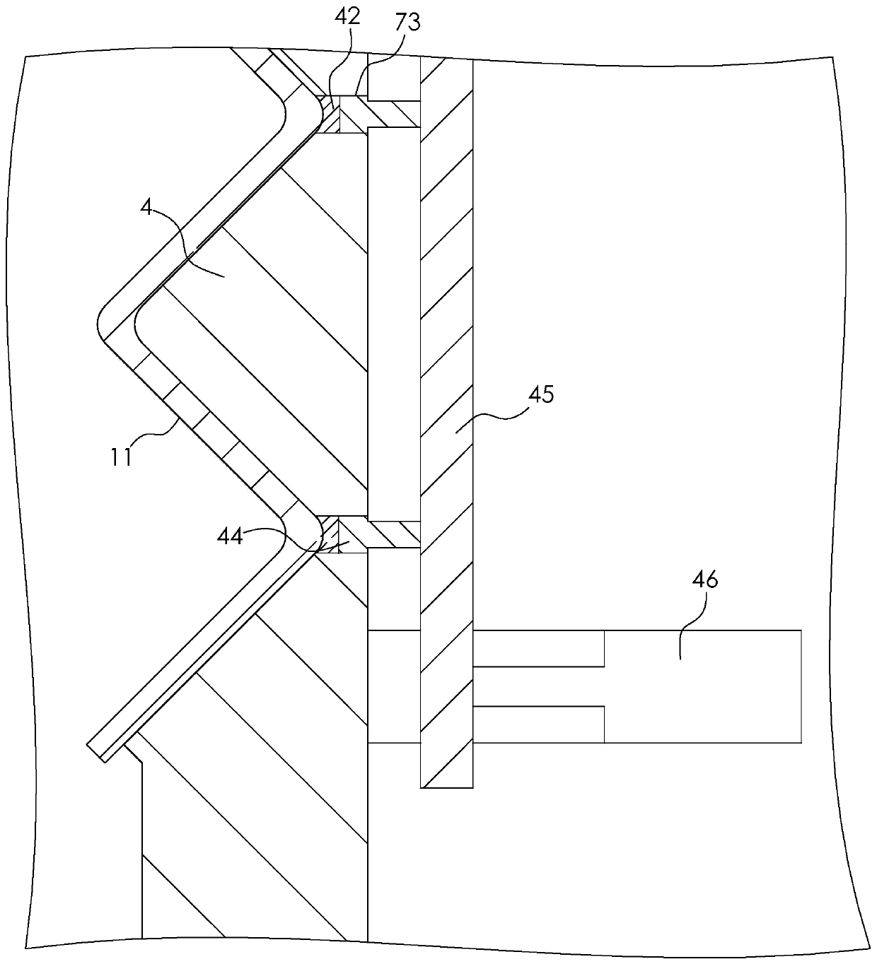 Feeding mechanism for shaping steam box