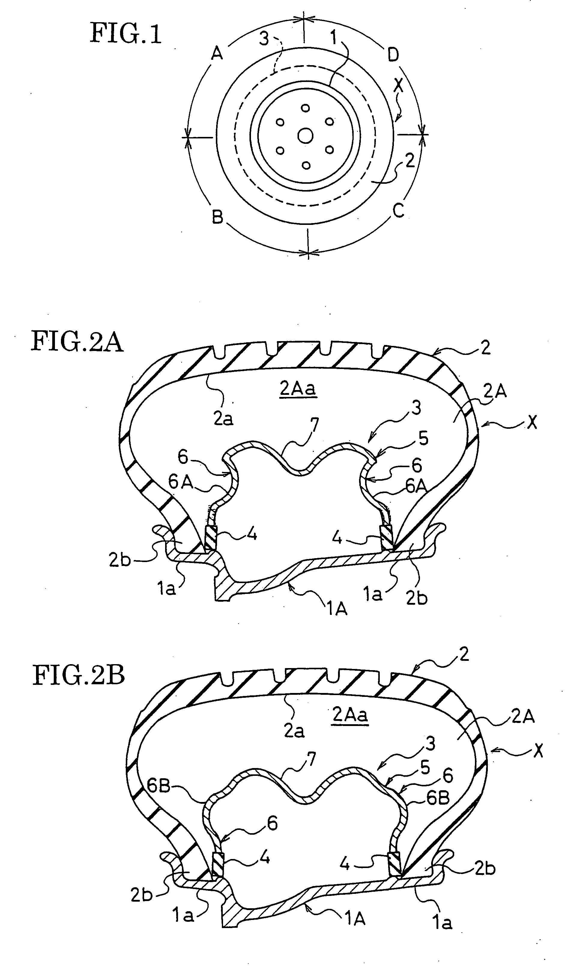 Tire/wheel assembly and noise reduction interior member