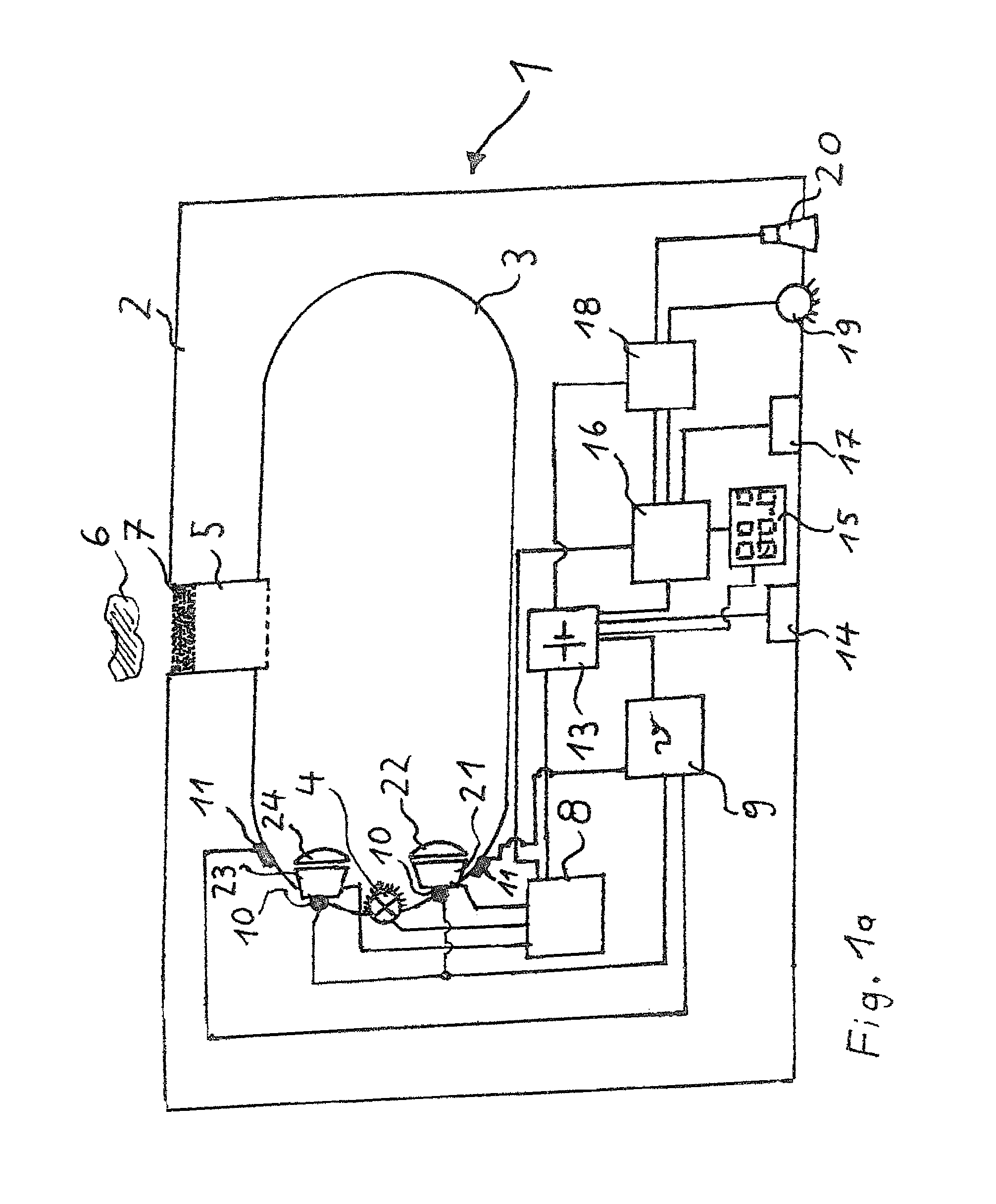 Device with a measurement arrangement for optical measurement of gases and gas mixtures, with compensation of environmental effects