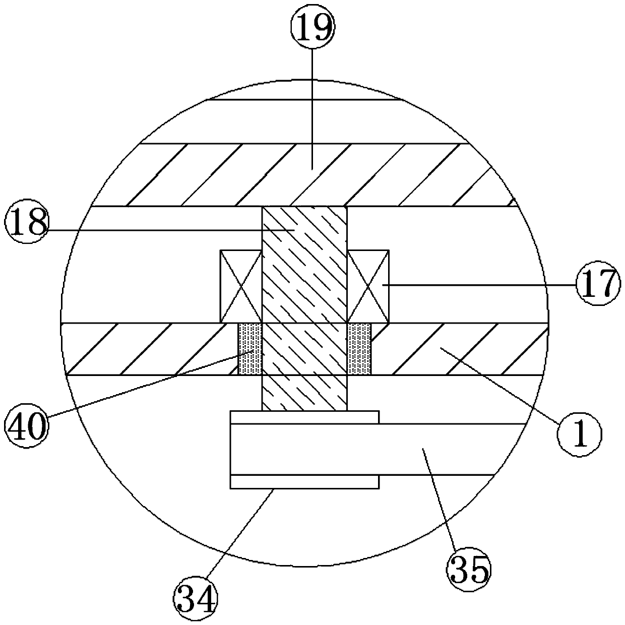 Automatic deoiling device for bolt deoiling