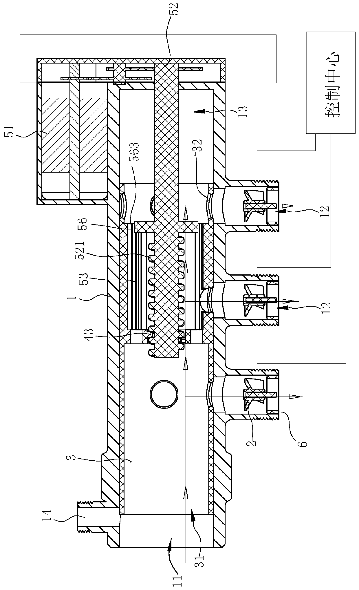 Water distributing and collecting device