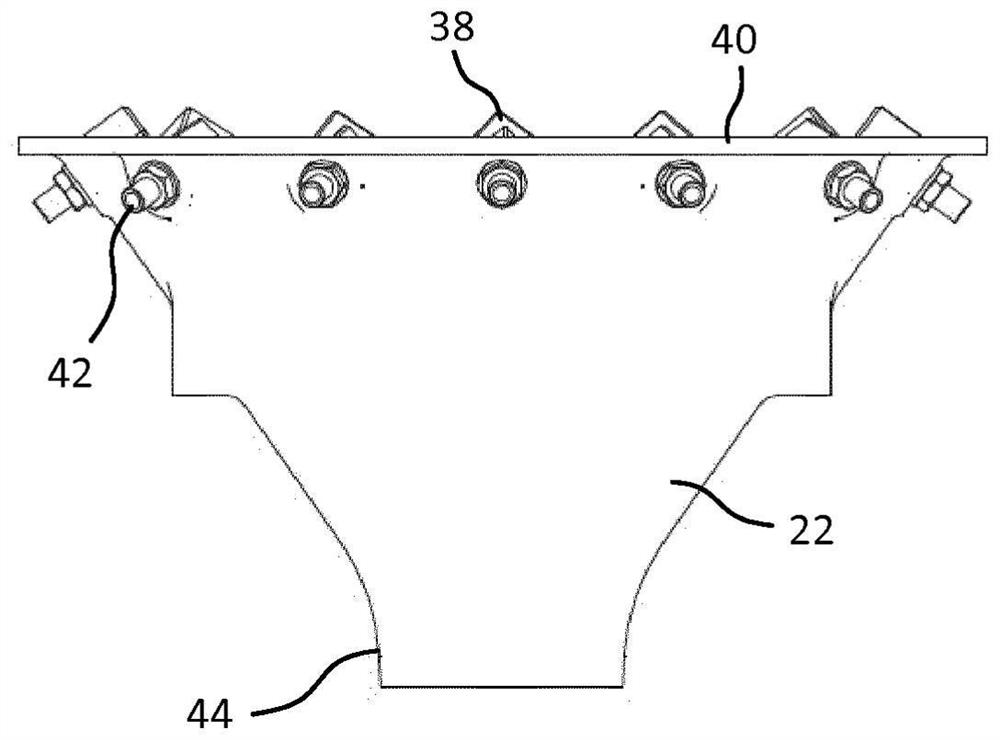 Device and method for jointly feeding plastic granules and liquid into a purification device