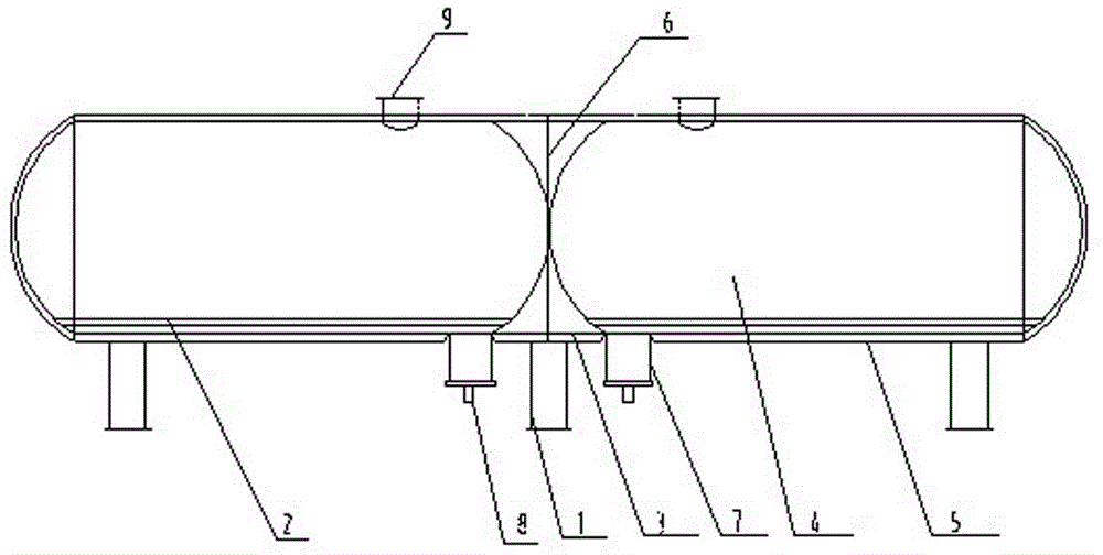 Blowdown apparatus of skid-mounted oil feeding tank with double layers and multiply storehouses