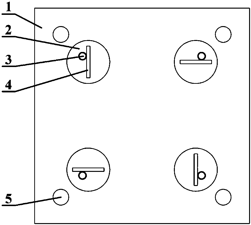 Micro-strip low-axial-ratio circularly-polarized antenna for aerial radiation field measurement