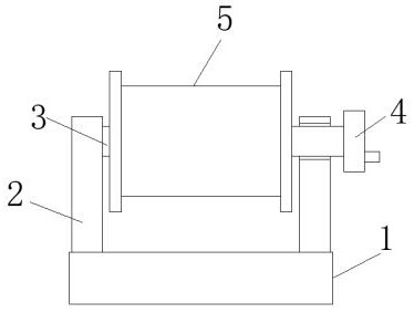 Cloth traction device for costume processing