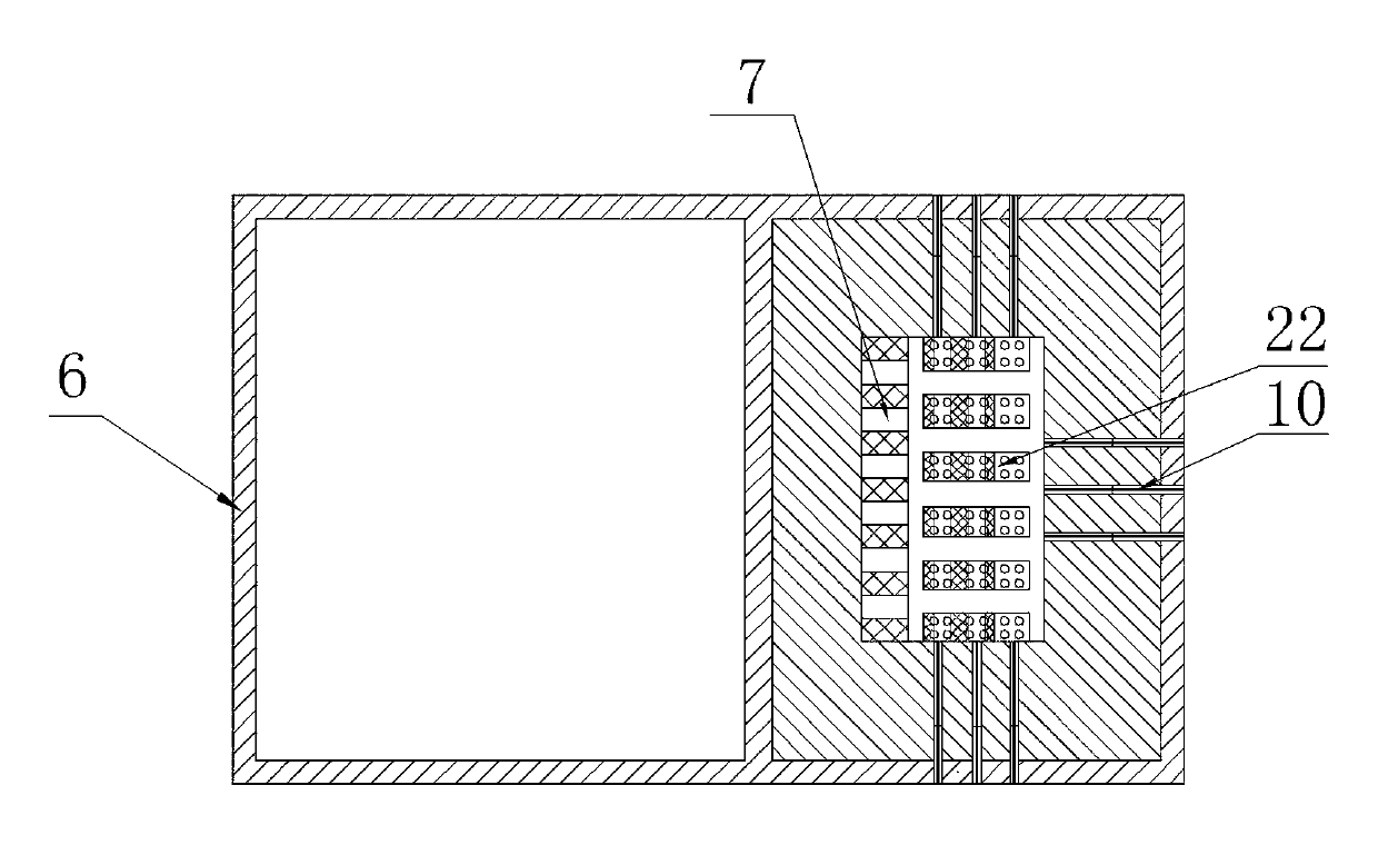 Solid waste incinerator without emission of flue gas