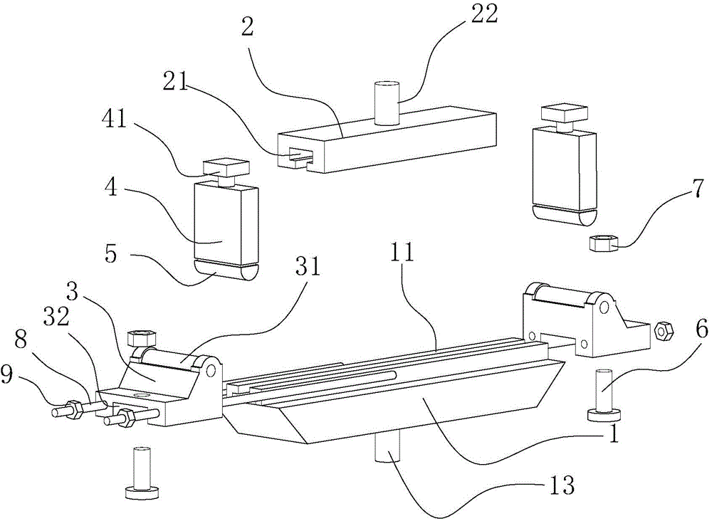 Curve detection device and detection method