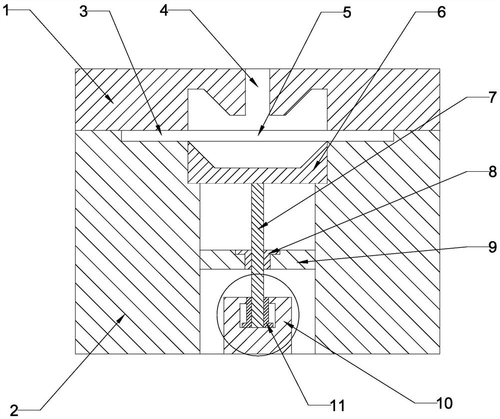 In-mold cutting injection mold