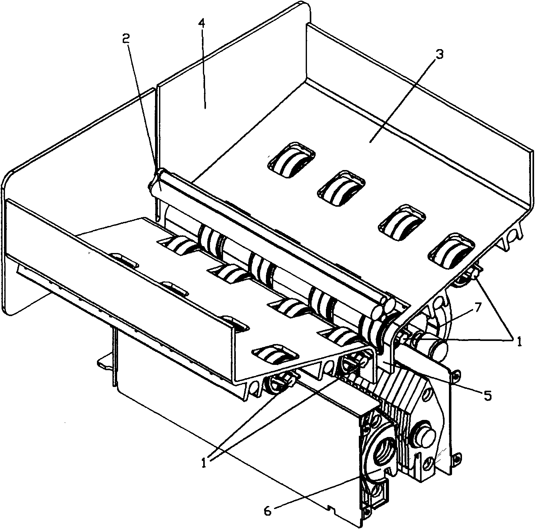 Automatic paper feeder of automatic paper shredder and automatic paper-feeding paper shredder thereof