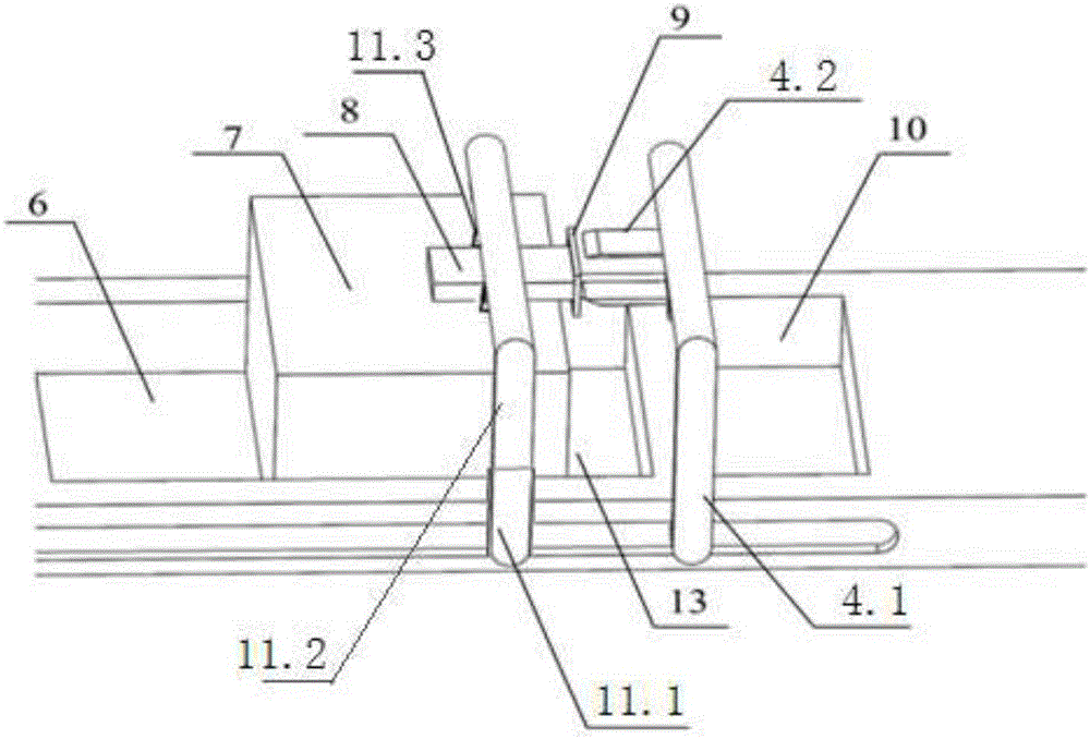 Disassembling method and apparatus for lithium battery shell