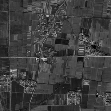 Rural road boundary line automatic extraction method based on aerial photography images