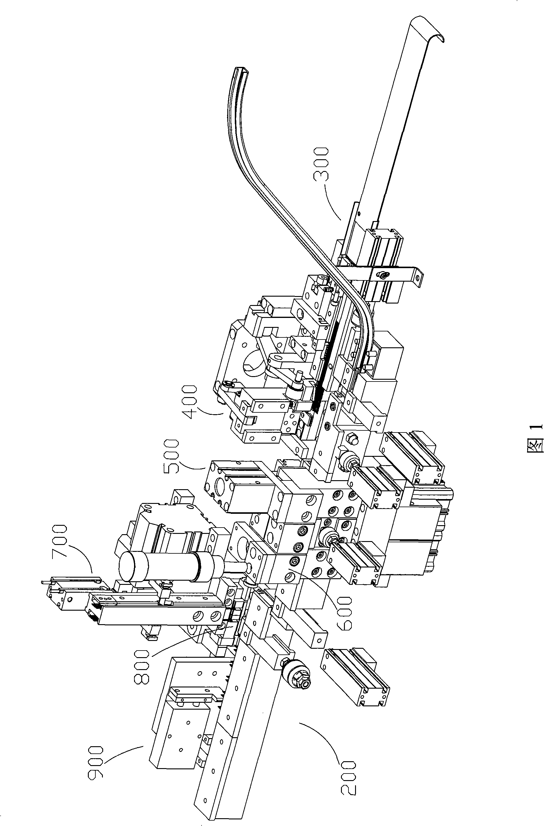 Automatic assembling machine of accurate connector