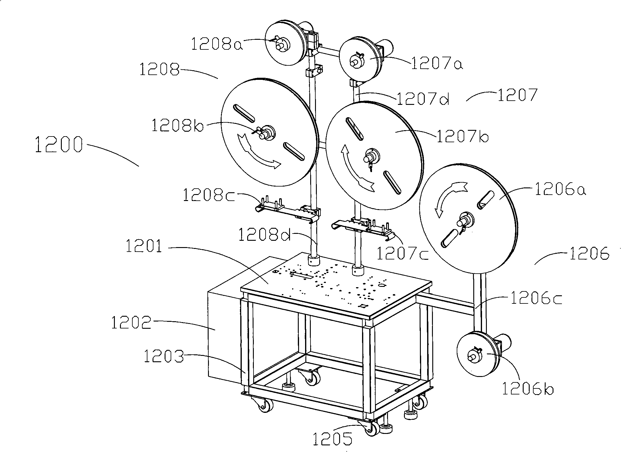 Automatic assembling machine of accurate connector