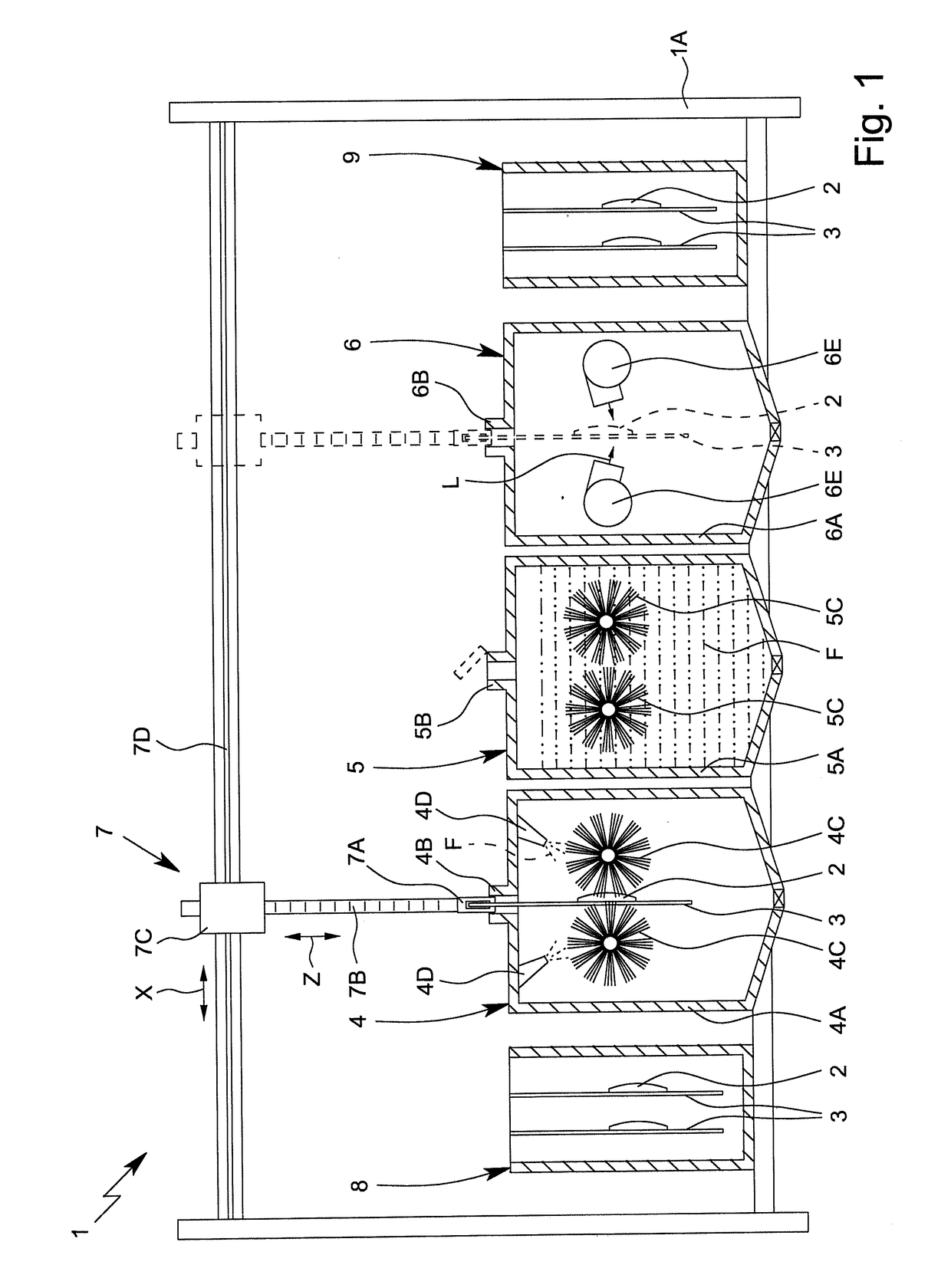 Apparatus and method for cleaning a lens