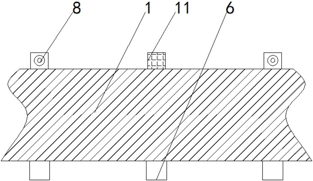 Natural gas pipeline protecting device