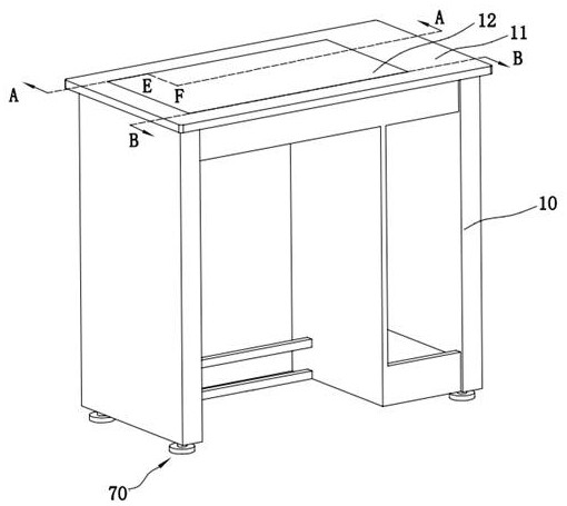 Shockproof table for ship