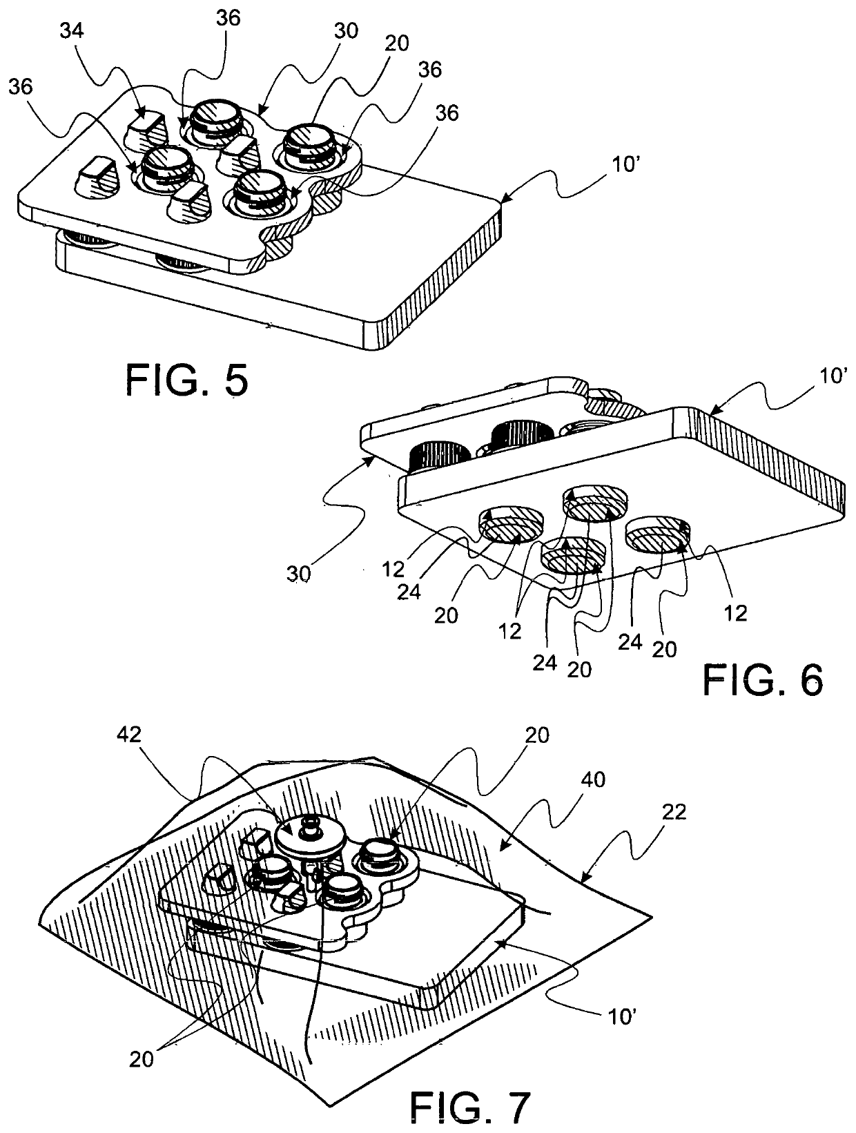 Closed convenience kits for sterilized medicine preparation