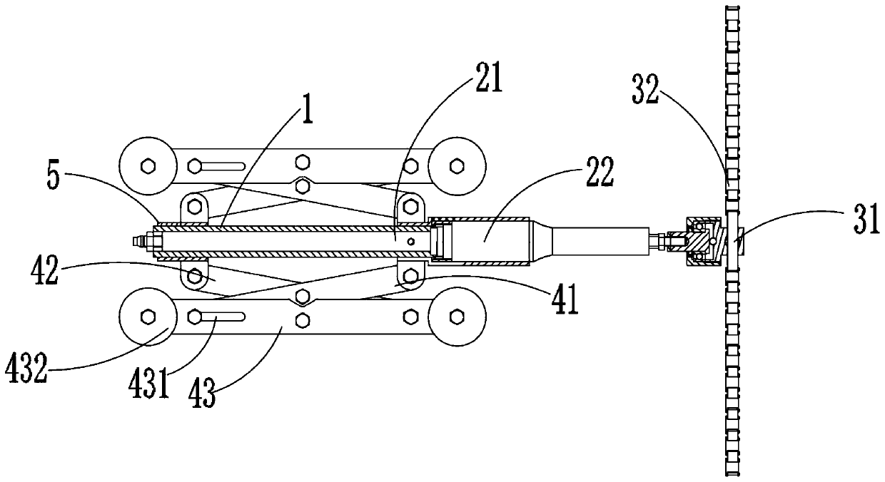 Pipe foreign matter cutting device