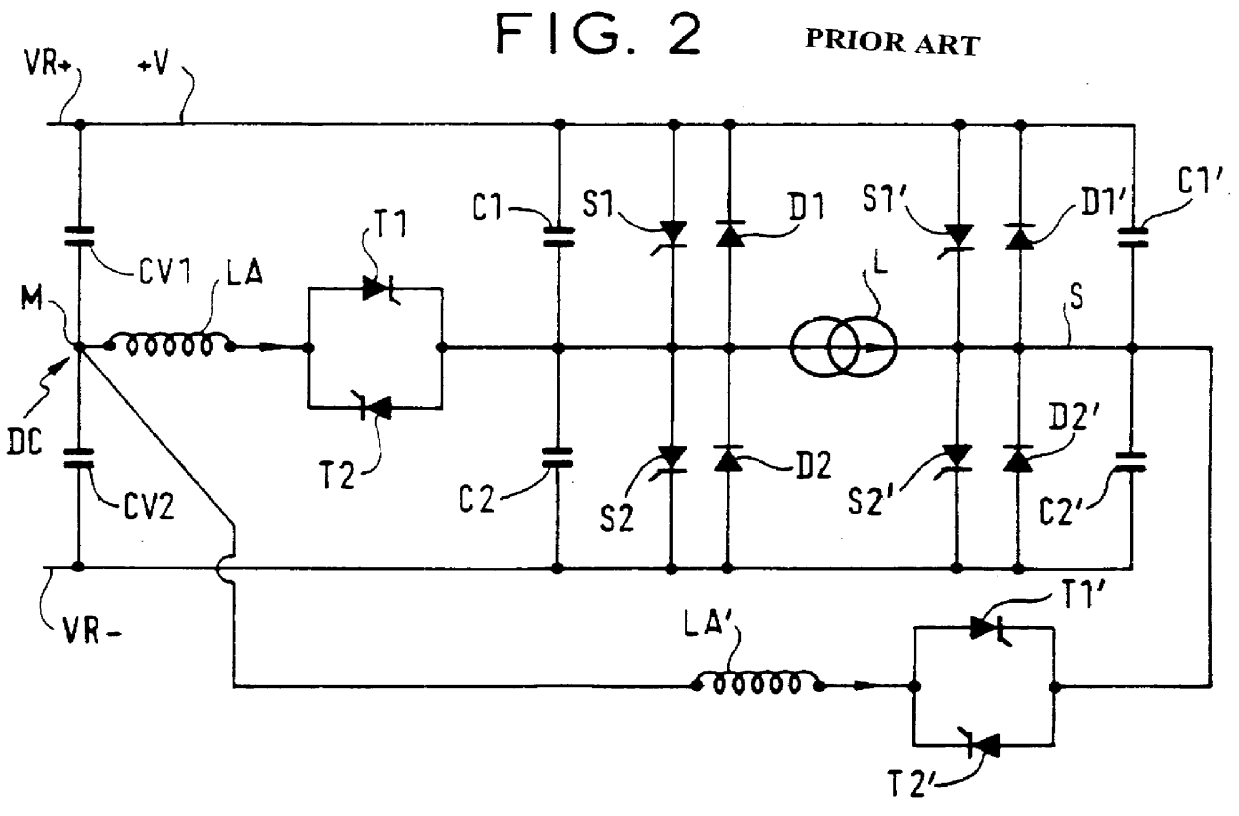 Power converter with improved control of its main switches, and application to a power converter having three or more voltage levels