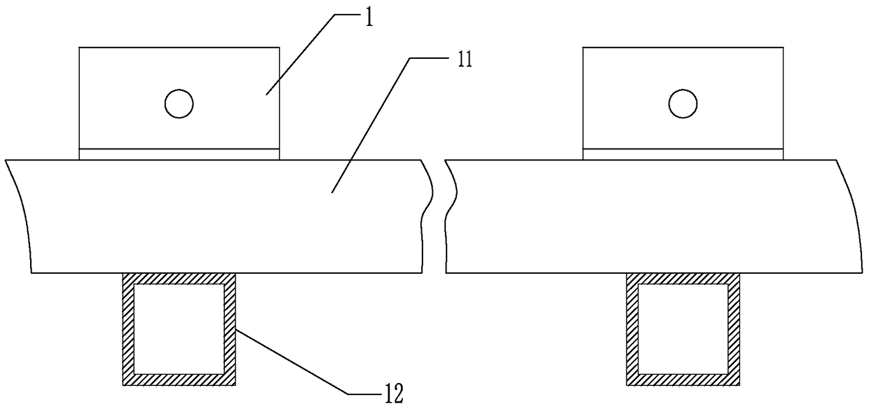 Large -scale decorative surface display system and its construction method