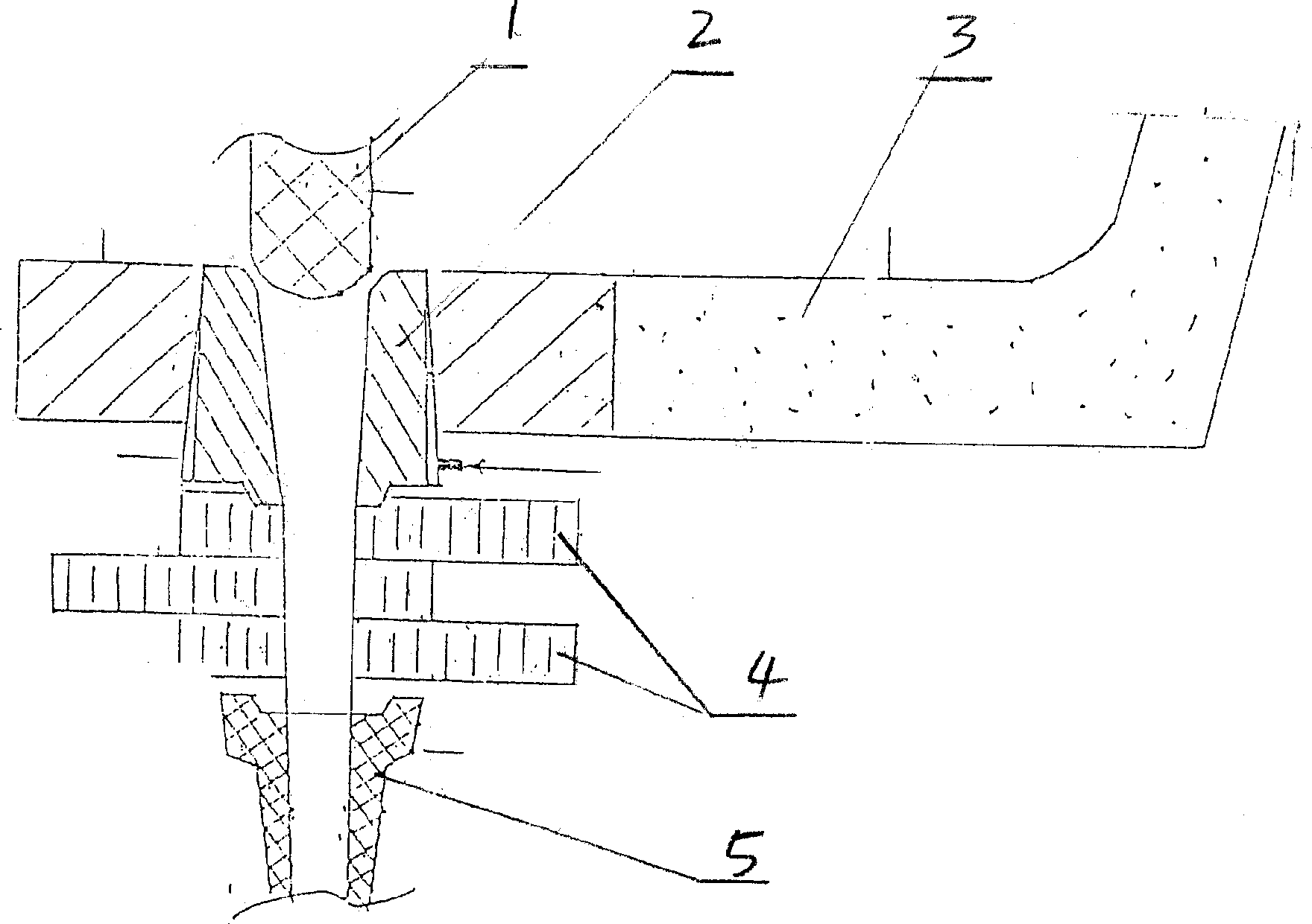 Air permeable upper downspout of pouring basket in continuous casting