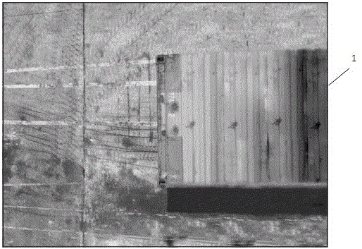 Container lockhole coarse positioning and tracking method