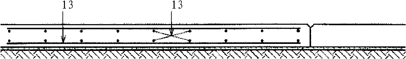 Cyclically used temporary pavement platen, and method for paving temporary pavement therewith