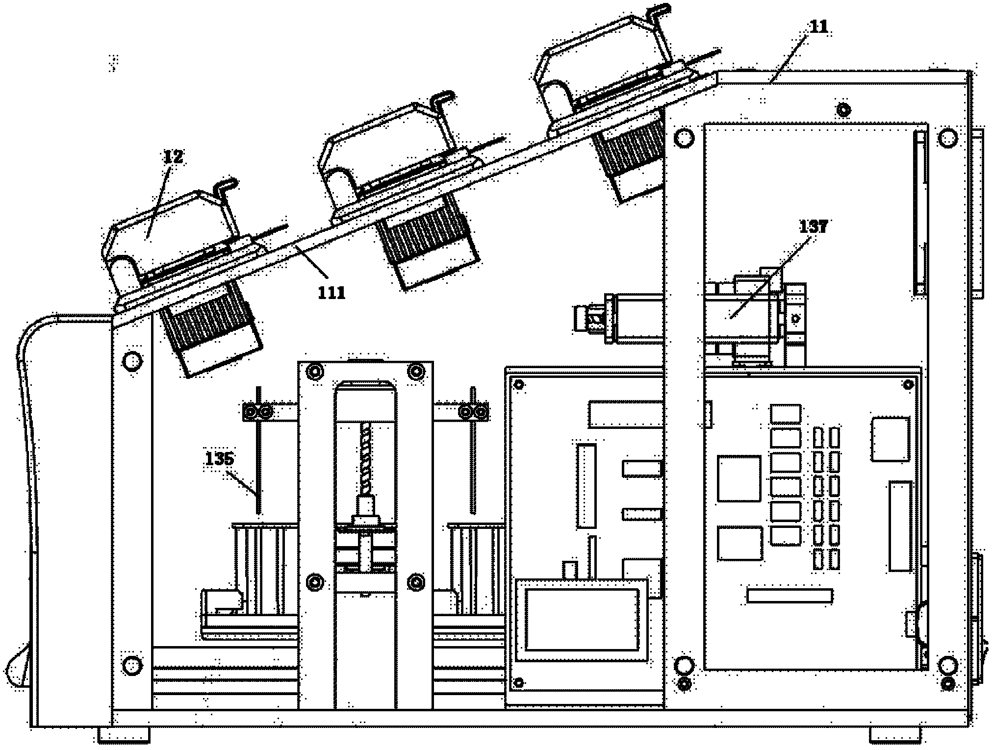 Adaptive sealed reaction chamber for biochip reaction device