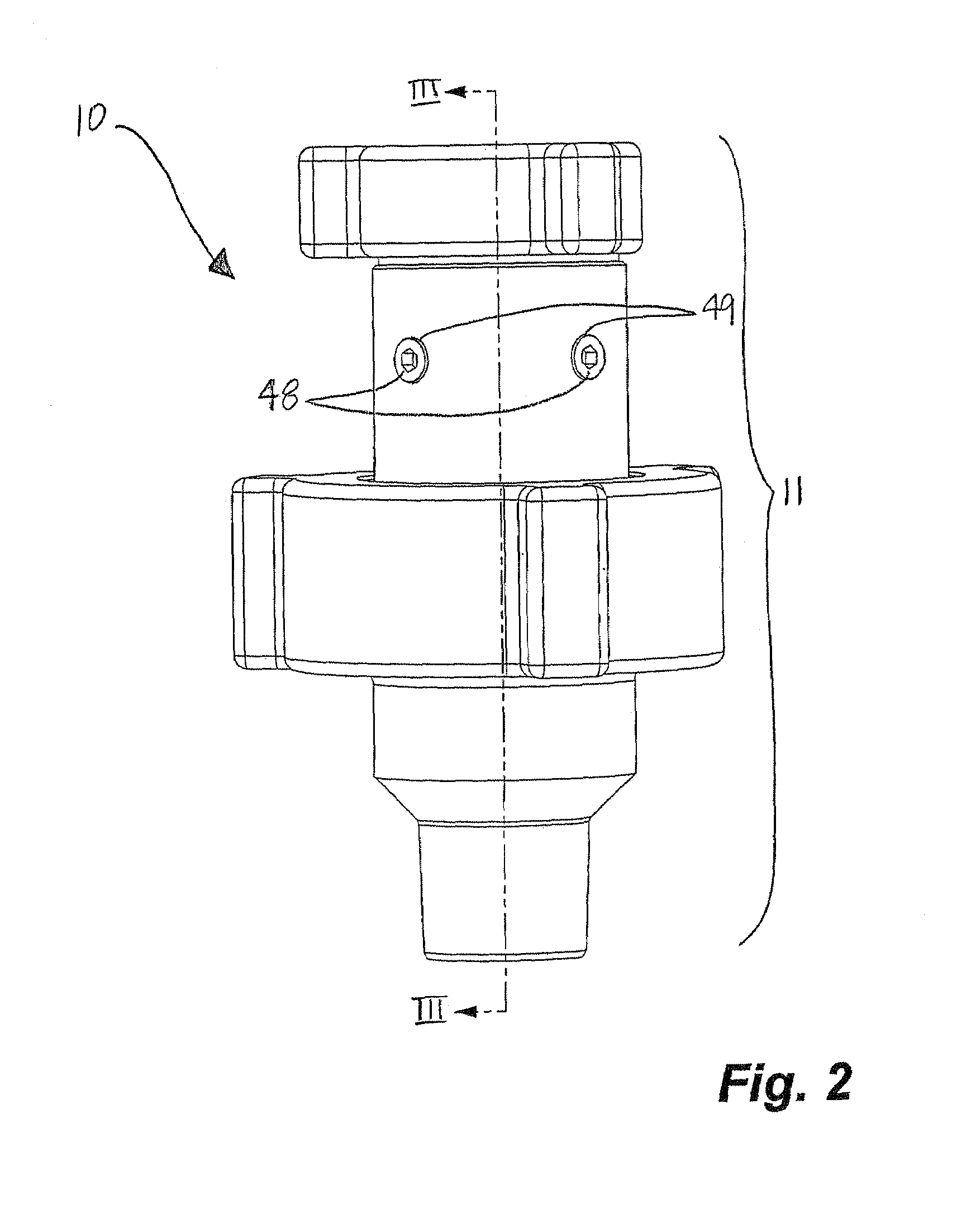 Self-aligning stuffing box