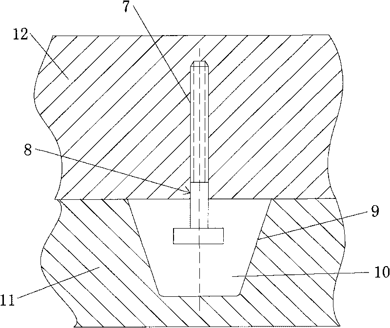 Precision anti-aluminum running die-casting device