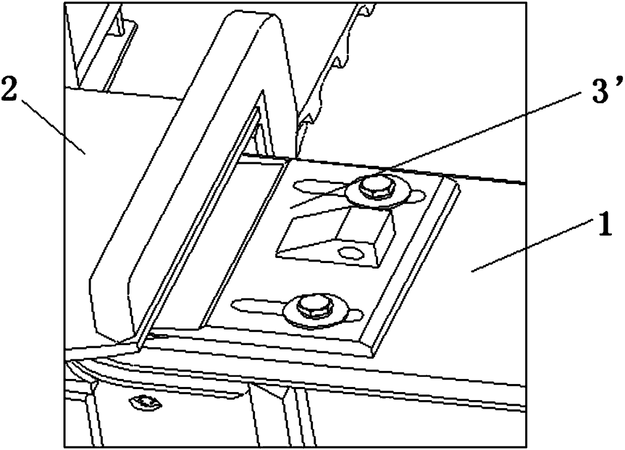 Novel vehicle frame and track frame connecting plug plate