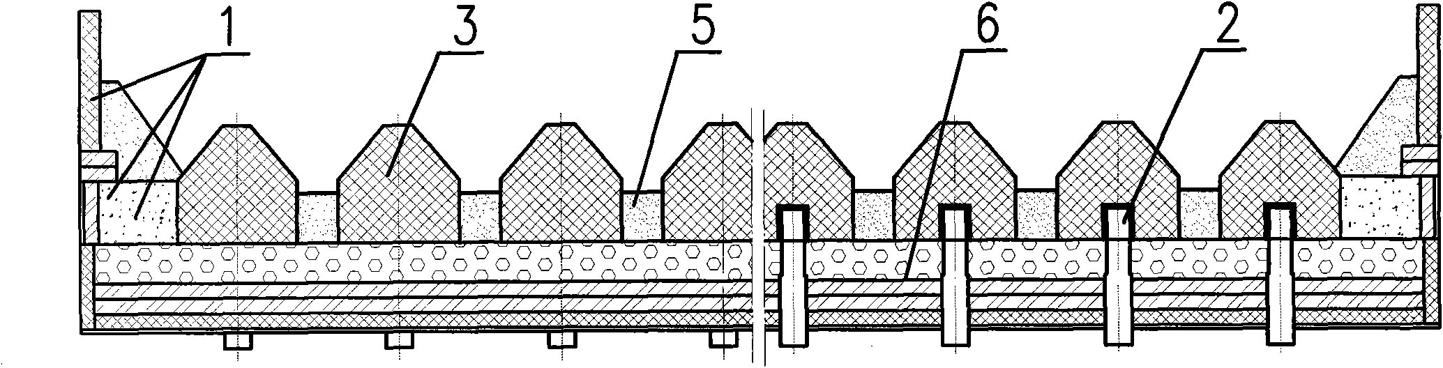 Slot base aluminium electrolysis cell cathode structure