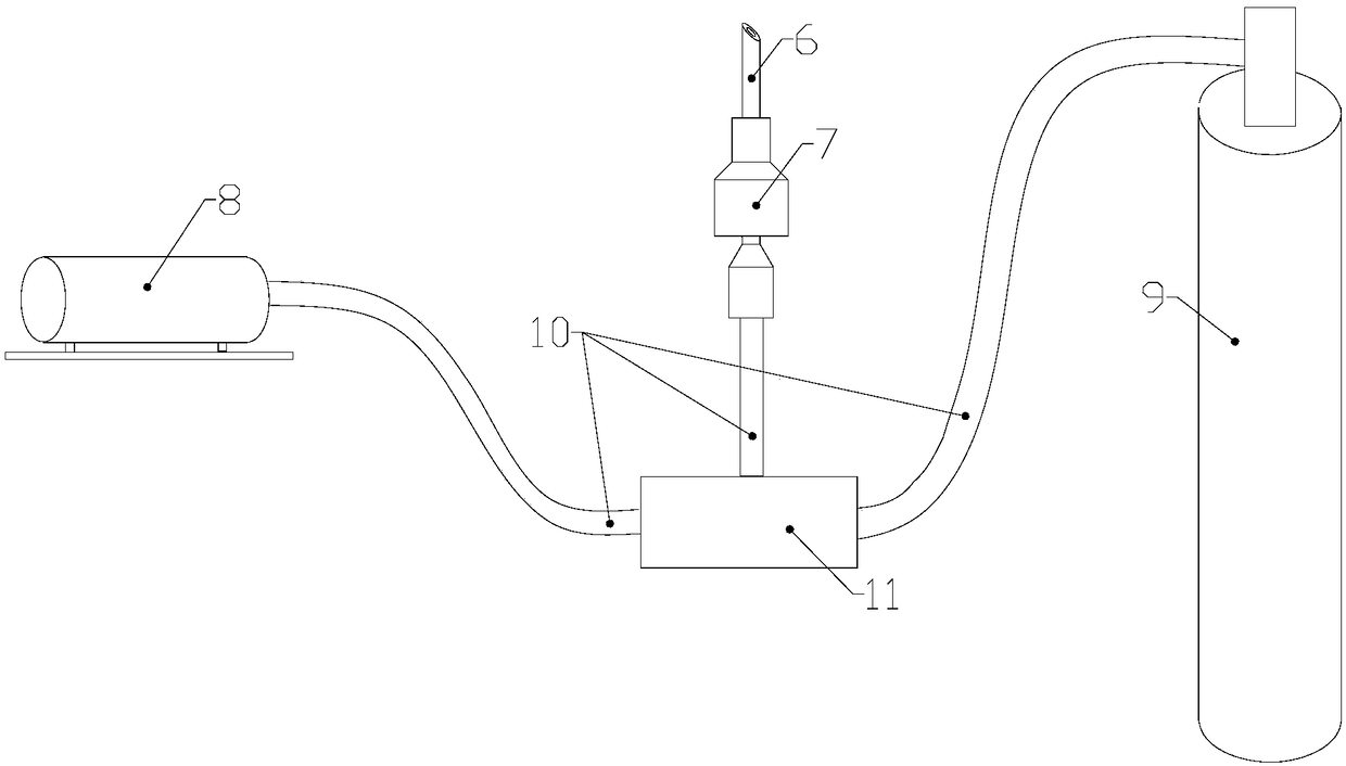 Relay, relay vacuumizing and air inflation system and relay vacuumizing and air inflation method