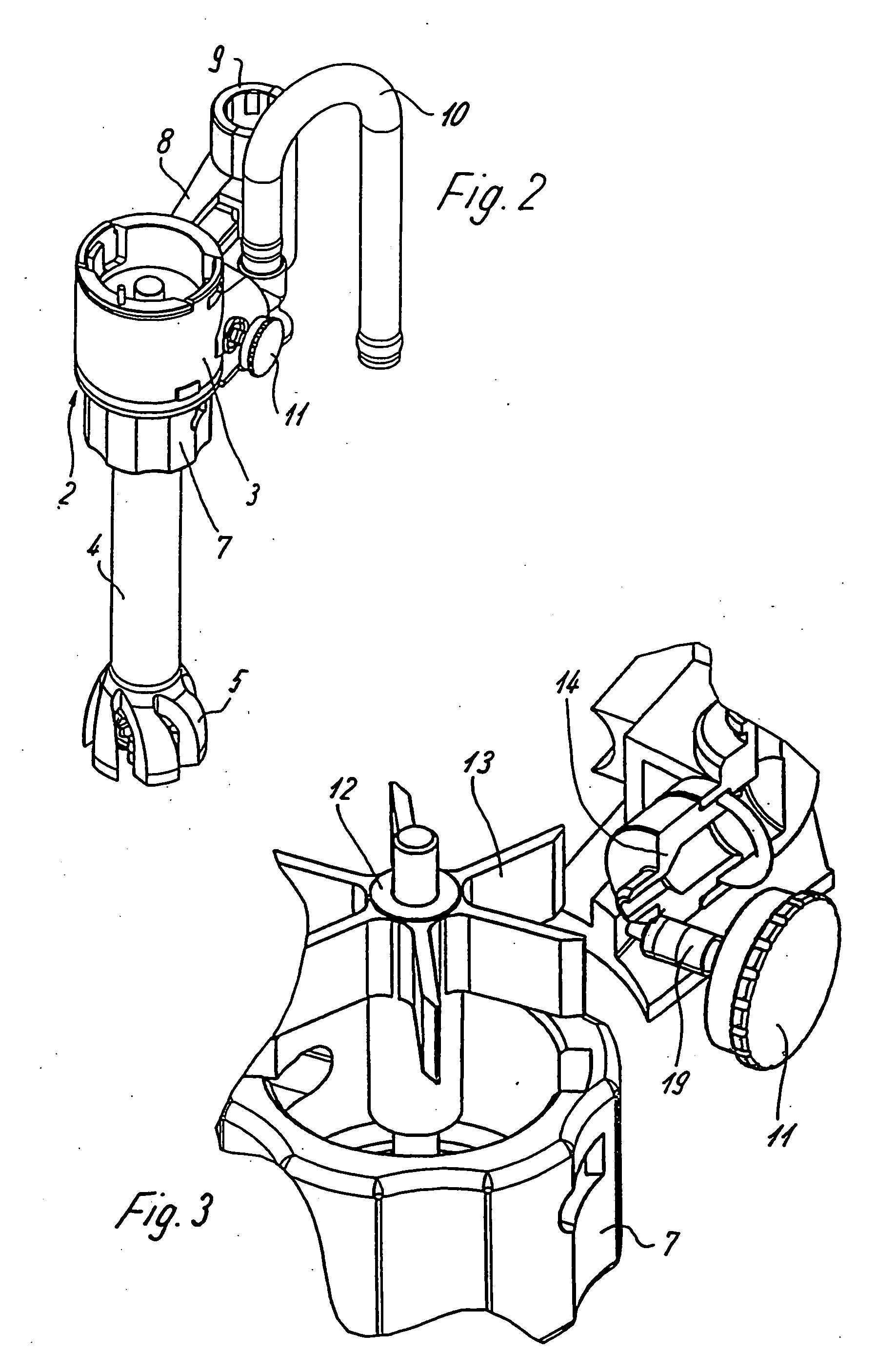 Device for foaming a liquid