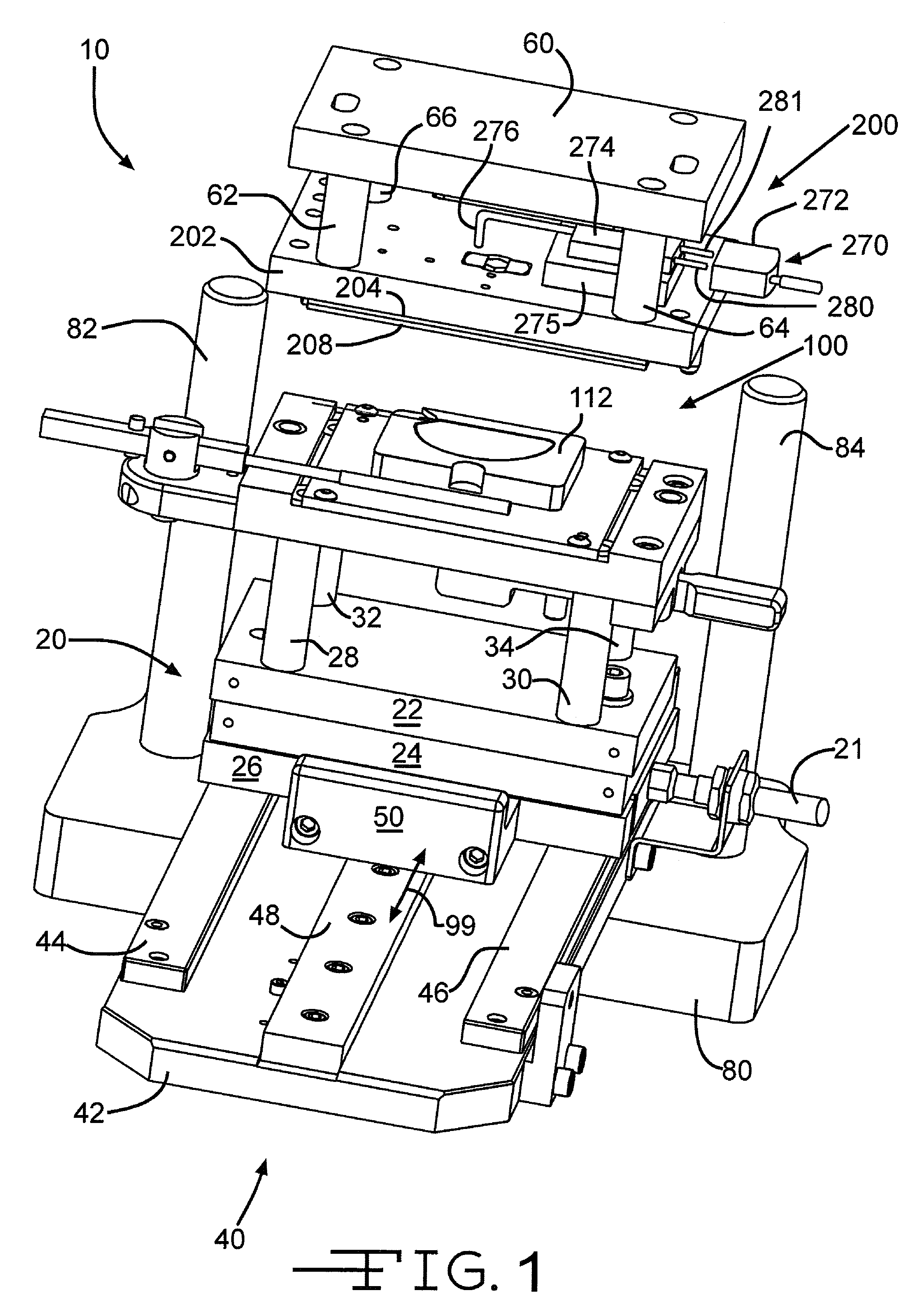 Thermo-encapsulating apparatus for providing a separator enveloping an electrode of an electrical energy storage device