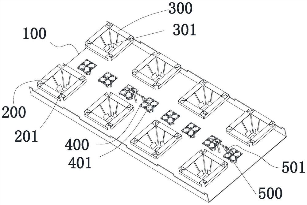 A Multi-frequency Base Station Antenna Eliminating Coupling Resonance