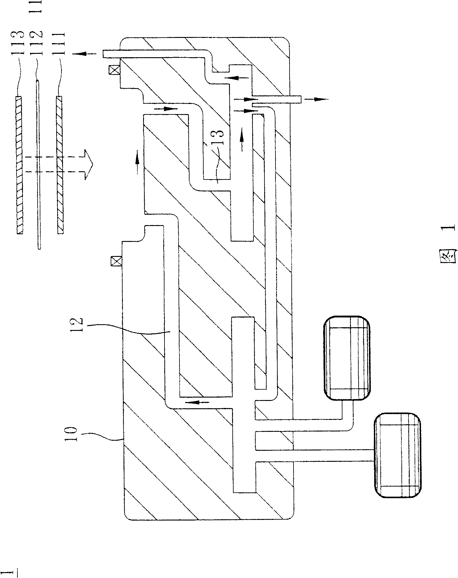 Fuel cell and fuel transport module thereof