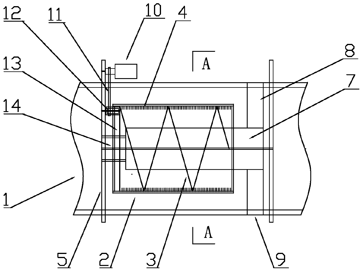 A sewage push-flow debris separator