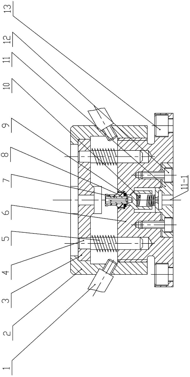 Inner cavity cleaning clamp for high-pressure oil pipe