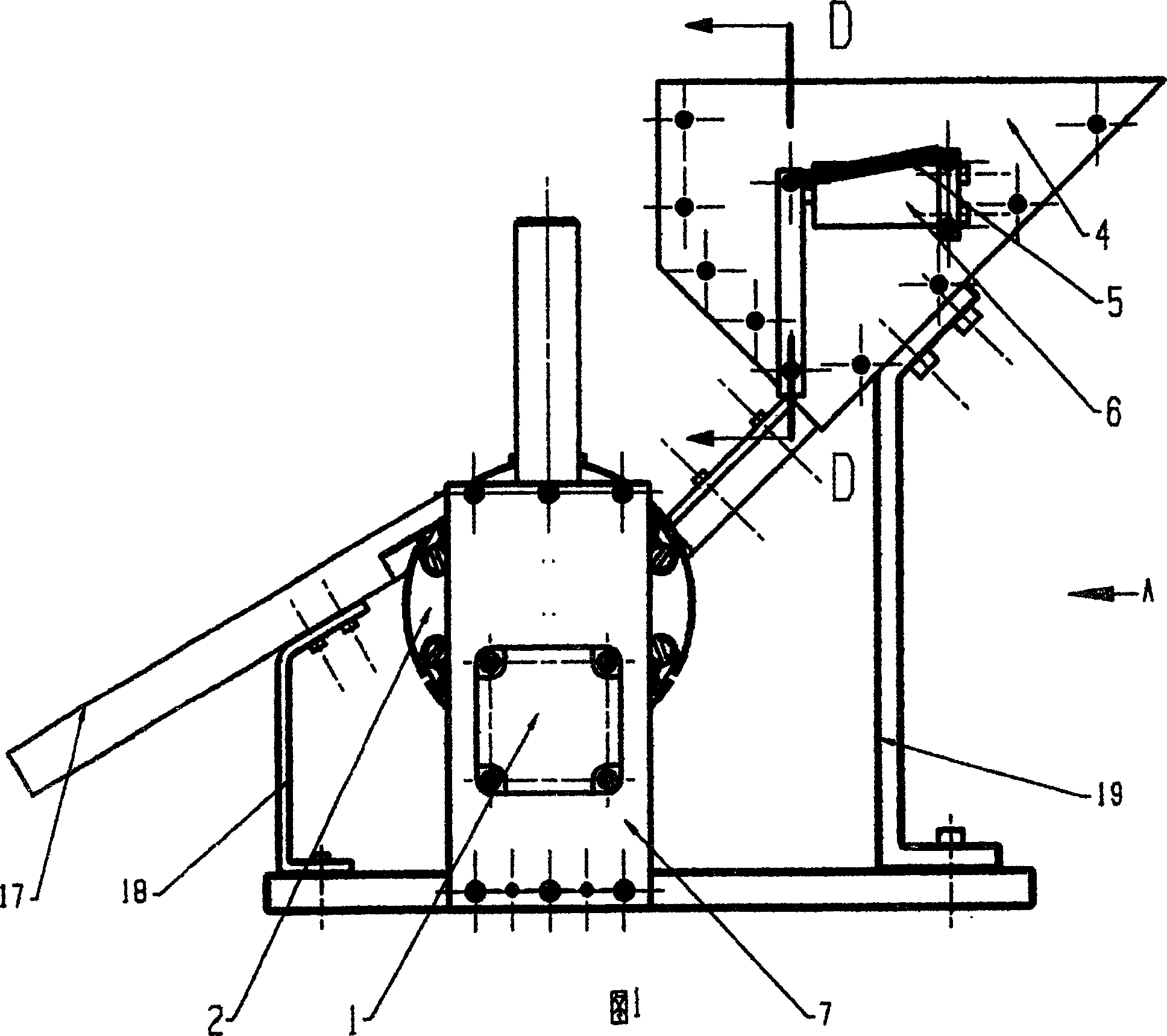 Steel bar automatic feeding device